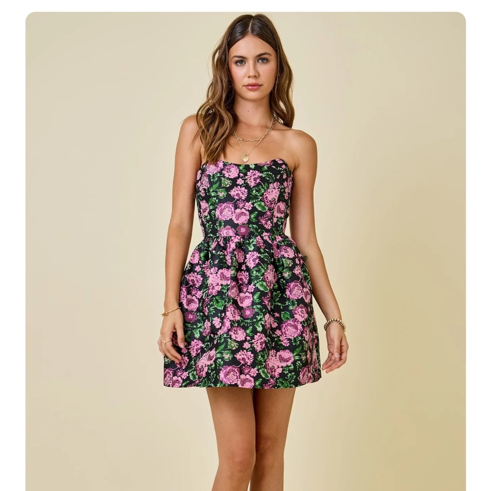 Trendy boutique Black Strapless Mini Dress with Pink Floral Print